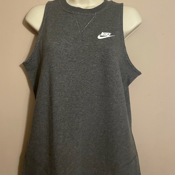 NWOT, Women’s Nike dress - Picture 3 of 3
